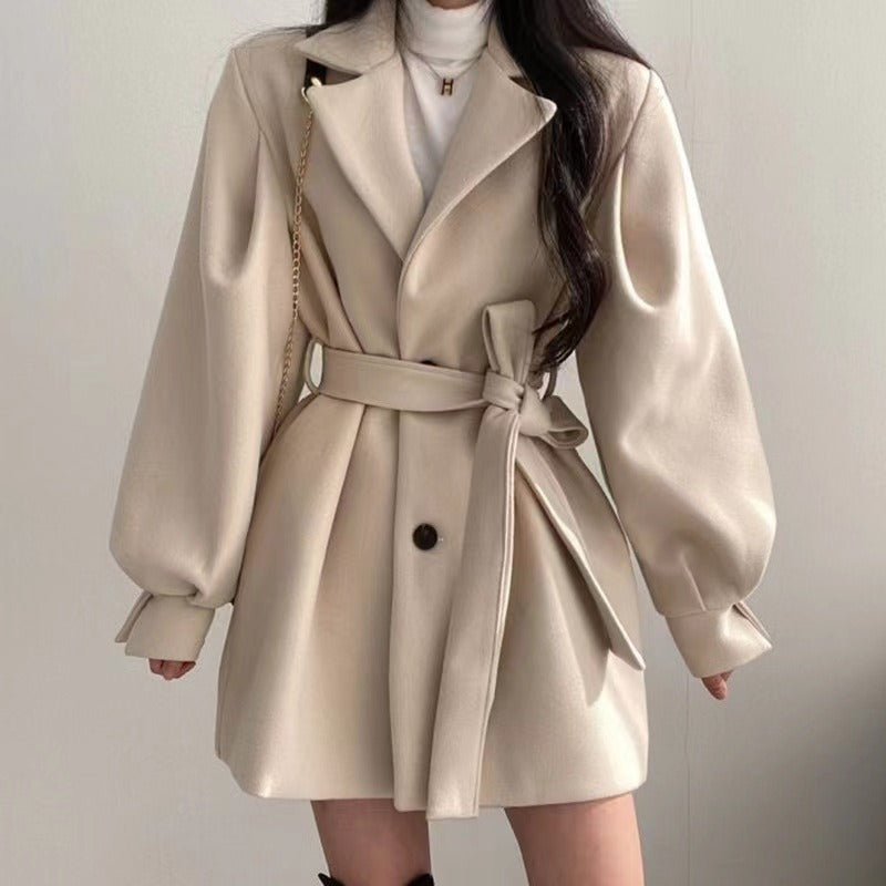 Hepburn style woolen coat