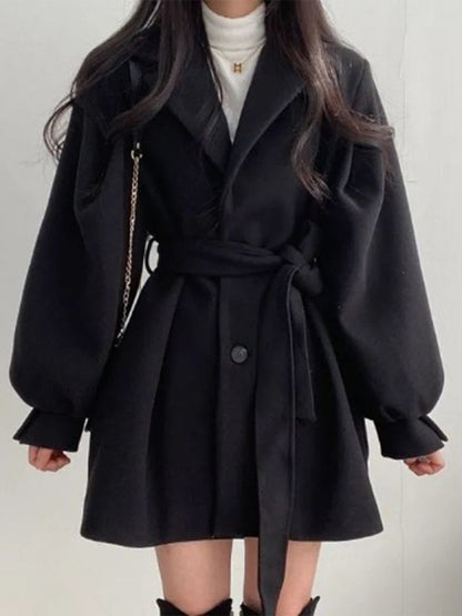 Hepburn style woolen coat