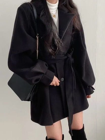 Hepburn style woolen coat